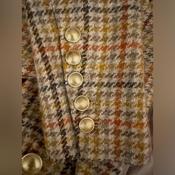 L'AGENCE
Inez Cropped Blazer - Picture 4 of 8